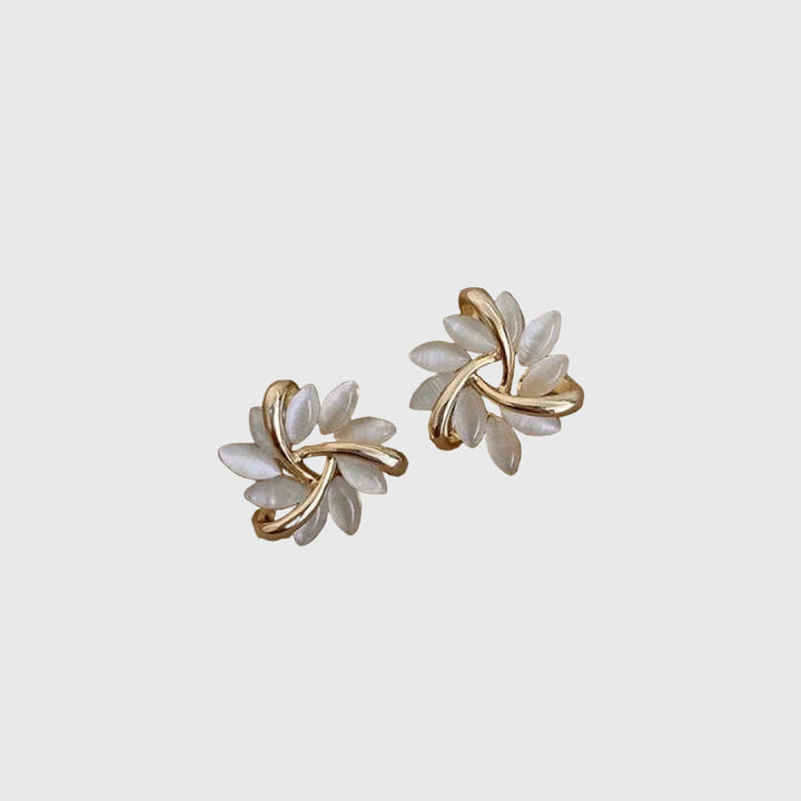 Elegant Gold Earrings with Exquisite Opal Flower Motifs