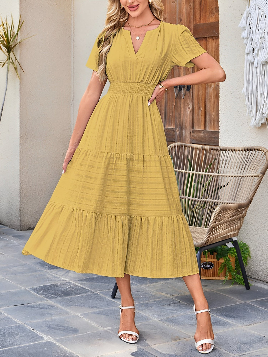 Effortless Yellow Maxi Dress for Women with Notch Neck Elastic Waist Short Sleeve