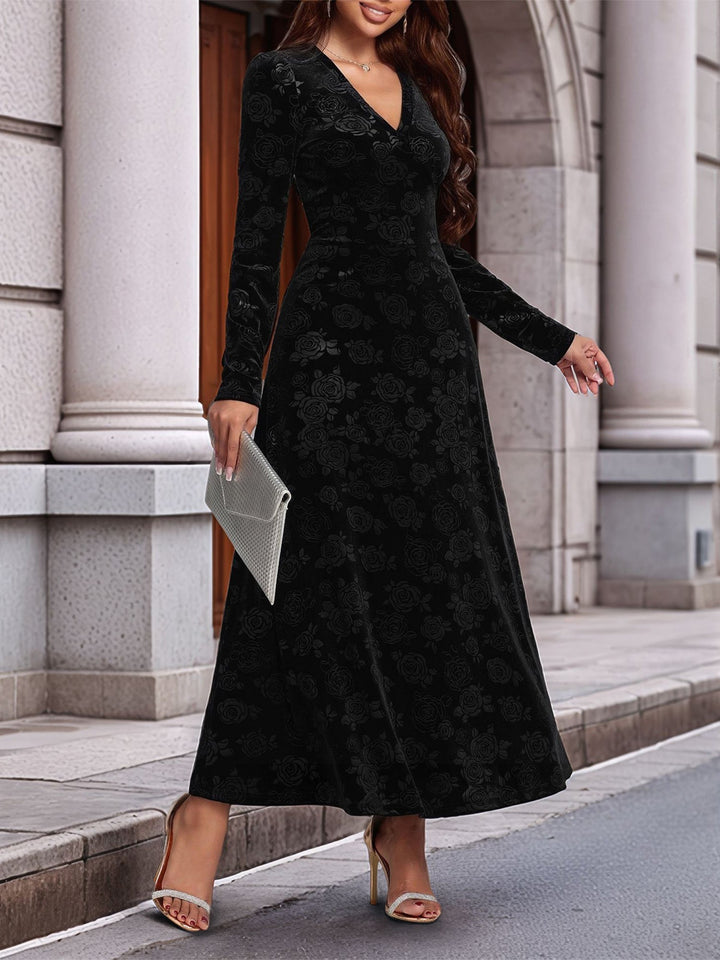 Elegant Black Velvet Maxi Dress for Women with V Neck Long Sleeve Flowing Autumn Wedding Guest Style