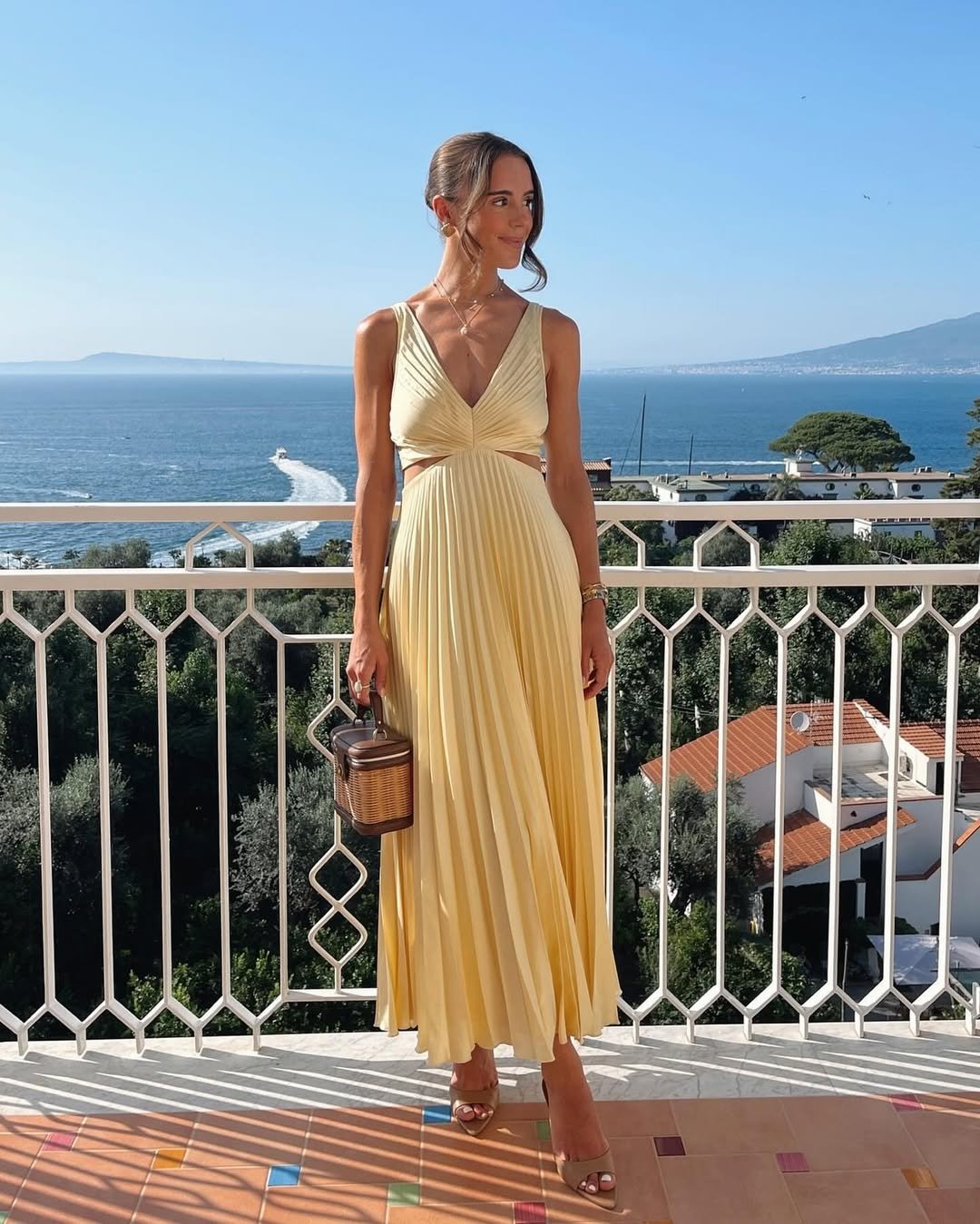 Elegant Yellow Maxi Dress for Women with Pleated Skirt Cut-Out Waist Formal Wedding Guest Style